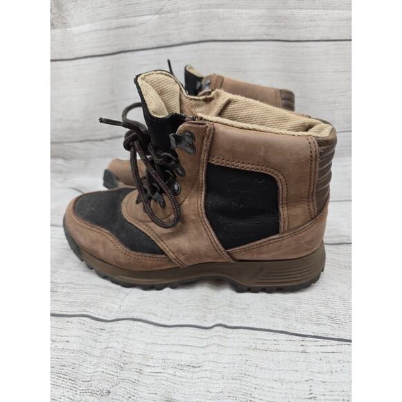 Danner Brown 6" Hiking Gore-Tex Boot USA Size 7 M Model 34300 Vibram Soles EUC - Picture 4 of 11